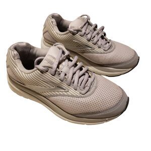 Brooks Addiction Gray Walker Suede Women's Size 6 Alloy/Oyster/Peach